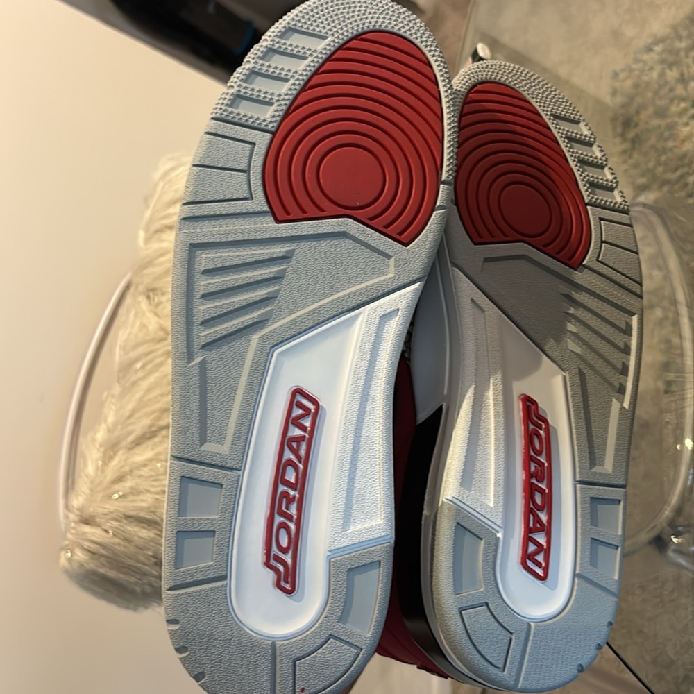 Nike - Picture 4 of 6